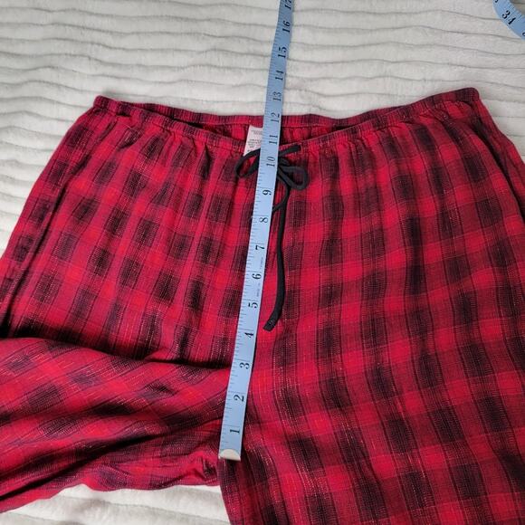 Victoria’s Secret Lounge Pants Womens M Long Red Plaid Metallic Thread - Picture 8 of 9